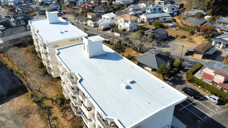 令和7年度  12-ア-6号　県営土々呂団地101号棟他屋根防水工事